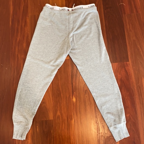 Stylish Tommy Hilfiger Women Sweatpants - Picture 2 of 4